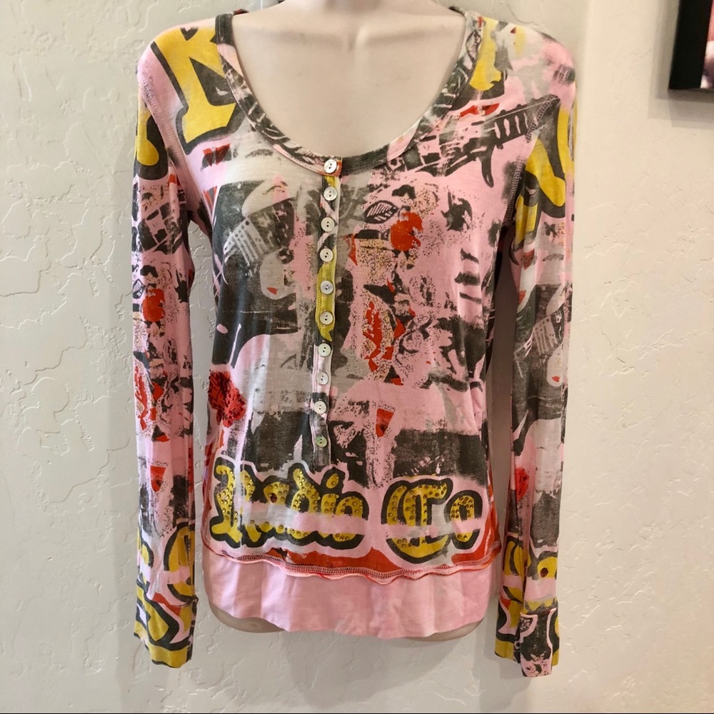 Anama graphic long sleeve top